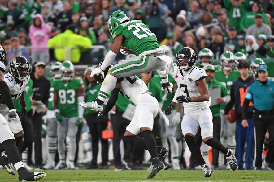 © Eric Hartline-Imagn Images, 2025 fantasy football draft rankings, saquon barkley
