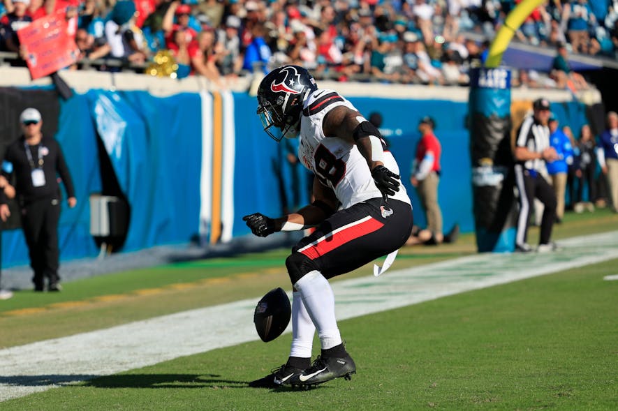 © Corey Perrine/Florida Times-Union / USA TODAY NETWORK via Imagn Images, 2025 fantasy football draft rankings, joe mixon