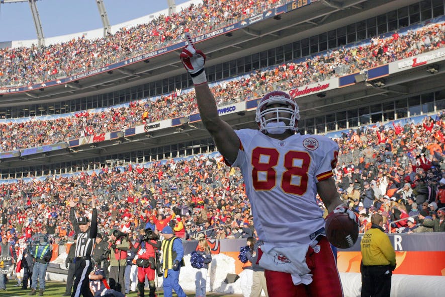 © Byron Hetzler-Imagn Images | Top 20 Kansas City Chiefs Players of the 2000s, Tony Gonzalez