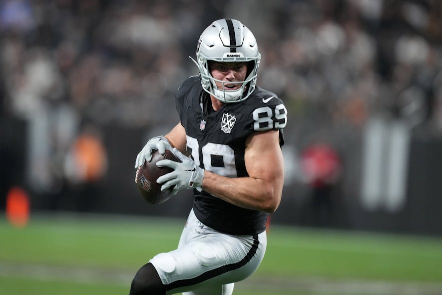 © Kirby Lee-Imagn Images Tight End Draft Strategy