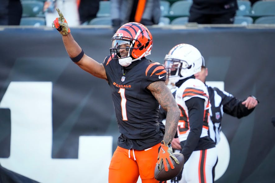 © Sam Greene/The Enquirer / USA TODAY NETWORK via Imagn Images nfl game predictor