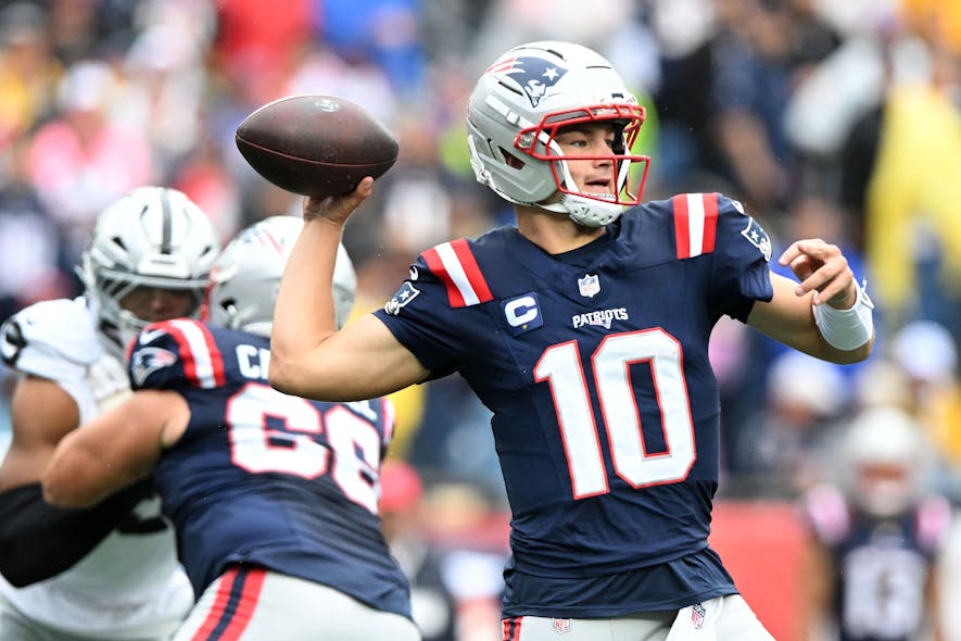 © Brian Fluharty-Imagn Images quarterback