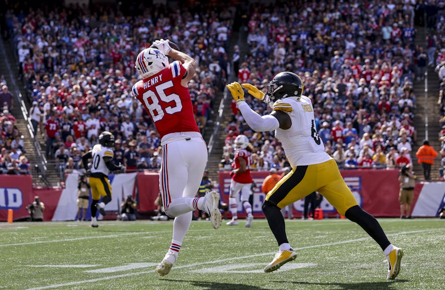© Paul Rutherford-Imagn Images receiver matchup