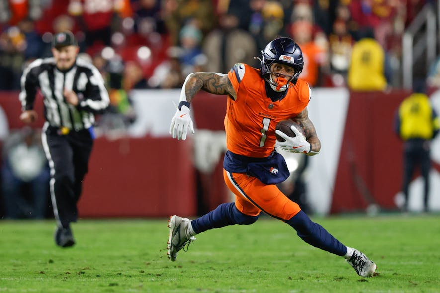 © Peter Casey-Imagn Images tight end