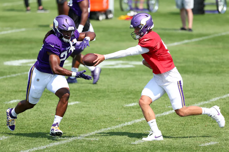 Matt Krohn-Imagn Images aaron jones jordan mason