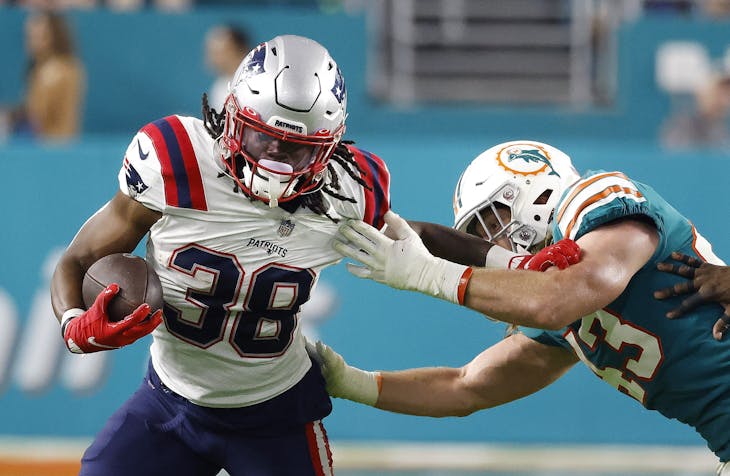 Navigating Crowded RB Rooms in 2022: New England Patriots	