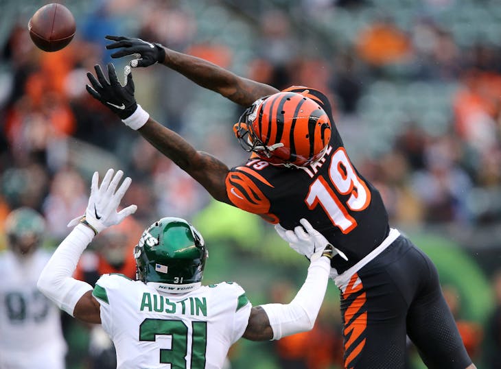 Buy Low, Sell High: Week 16 - Dynasty Wide Receiver Stashes